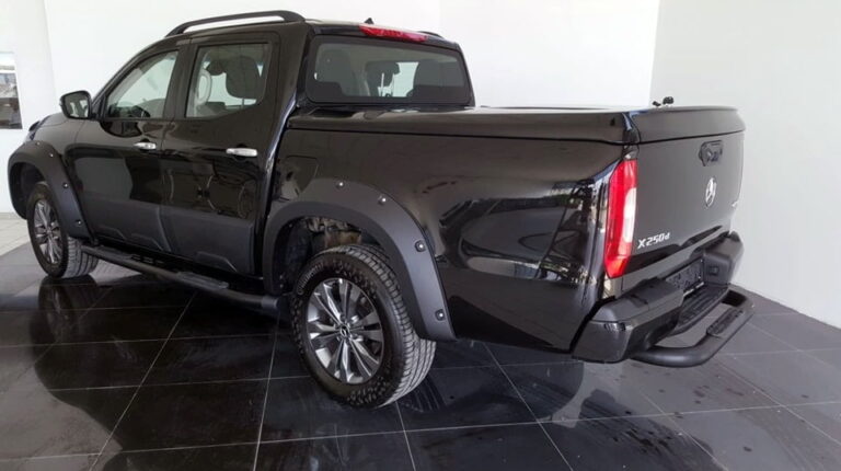 Mercedes X Class Düz Kapak