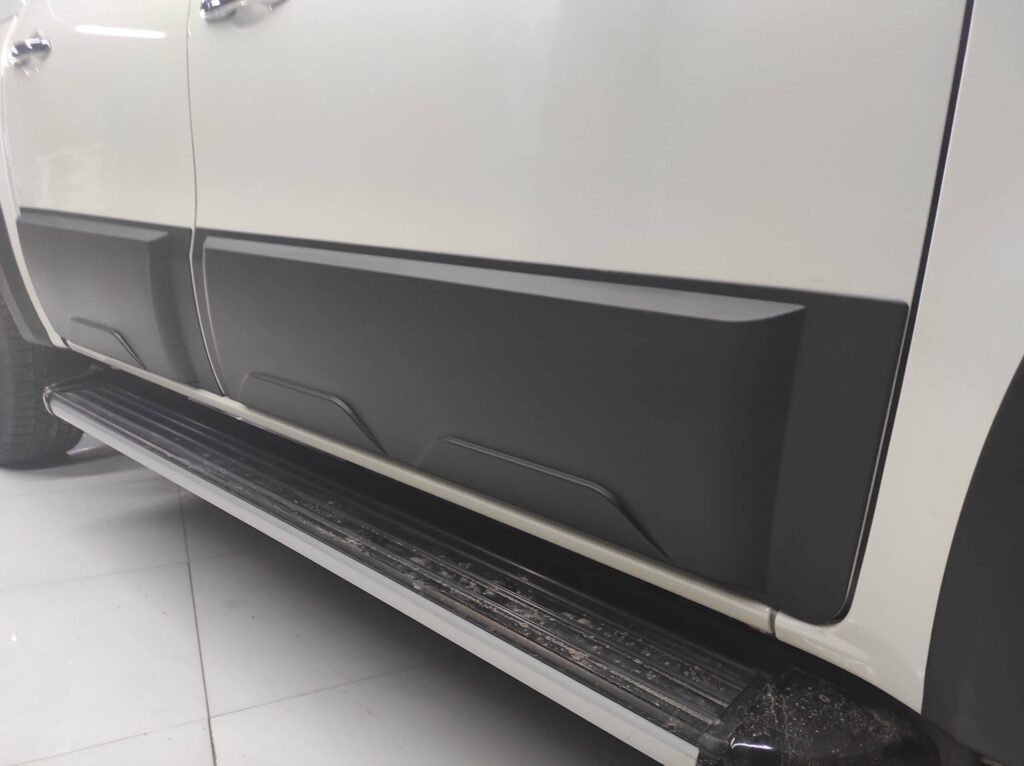Mercedes X Class Yan Kapı Kaplama