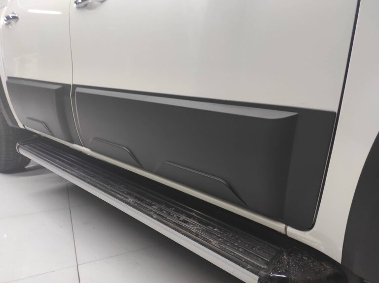 Mercedes X Class Yan Kapı Kaplama