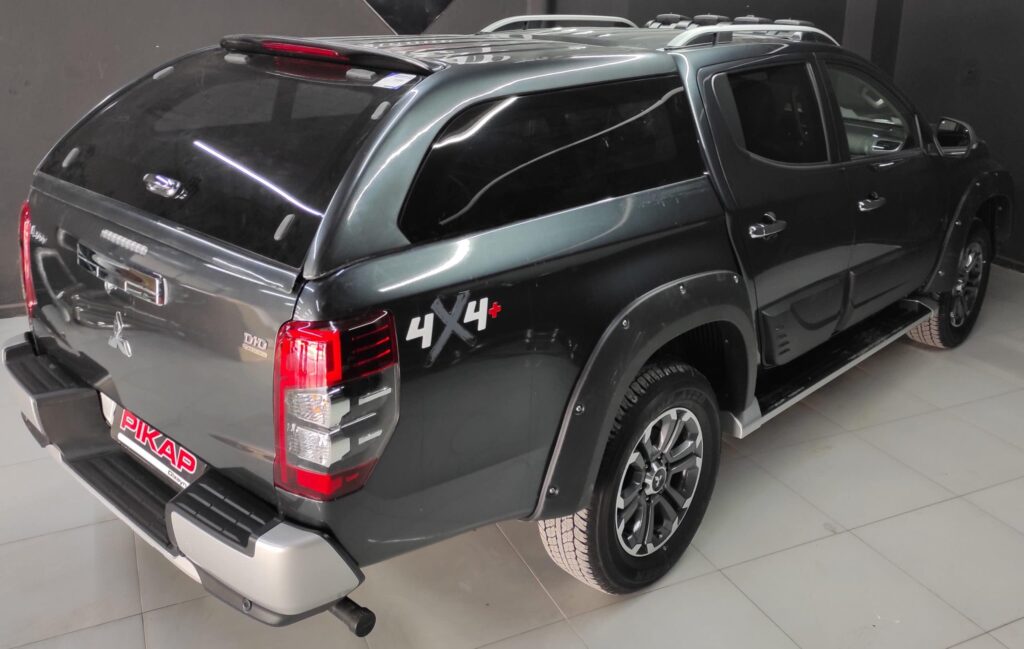 Mitsubishi L200 Camlı Kabin