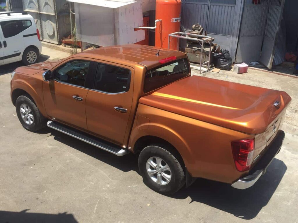 Nissan Navara Fiber Düz Kapak