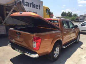 Nissan Navara Fiber Düz Kapak - 2