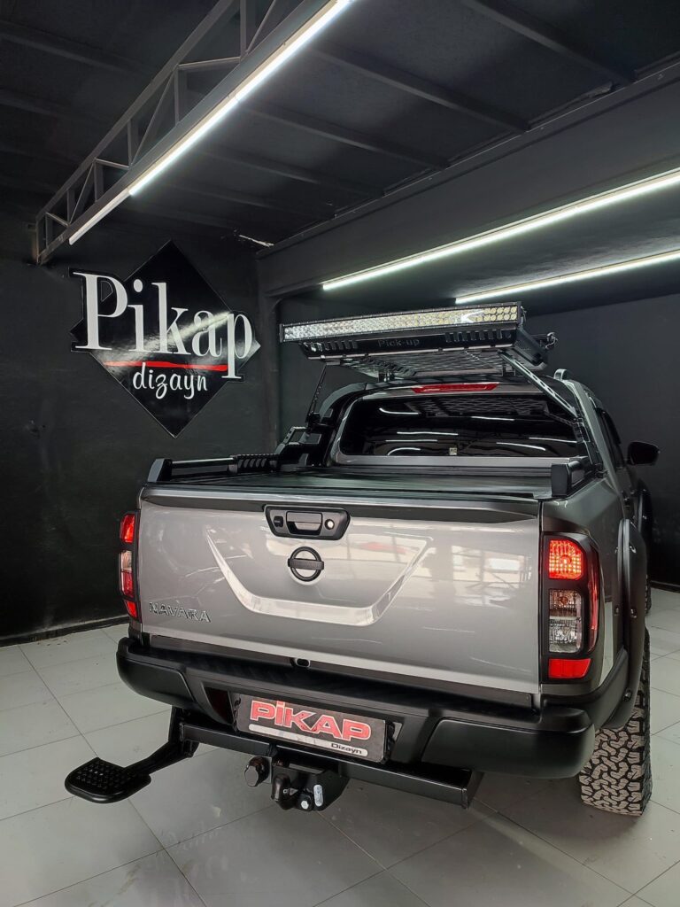 Nissan Navara İthal Arka Basamak