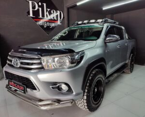 Toyota Hilux Kalın Krom Portbagaj - 4