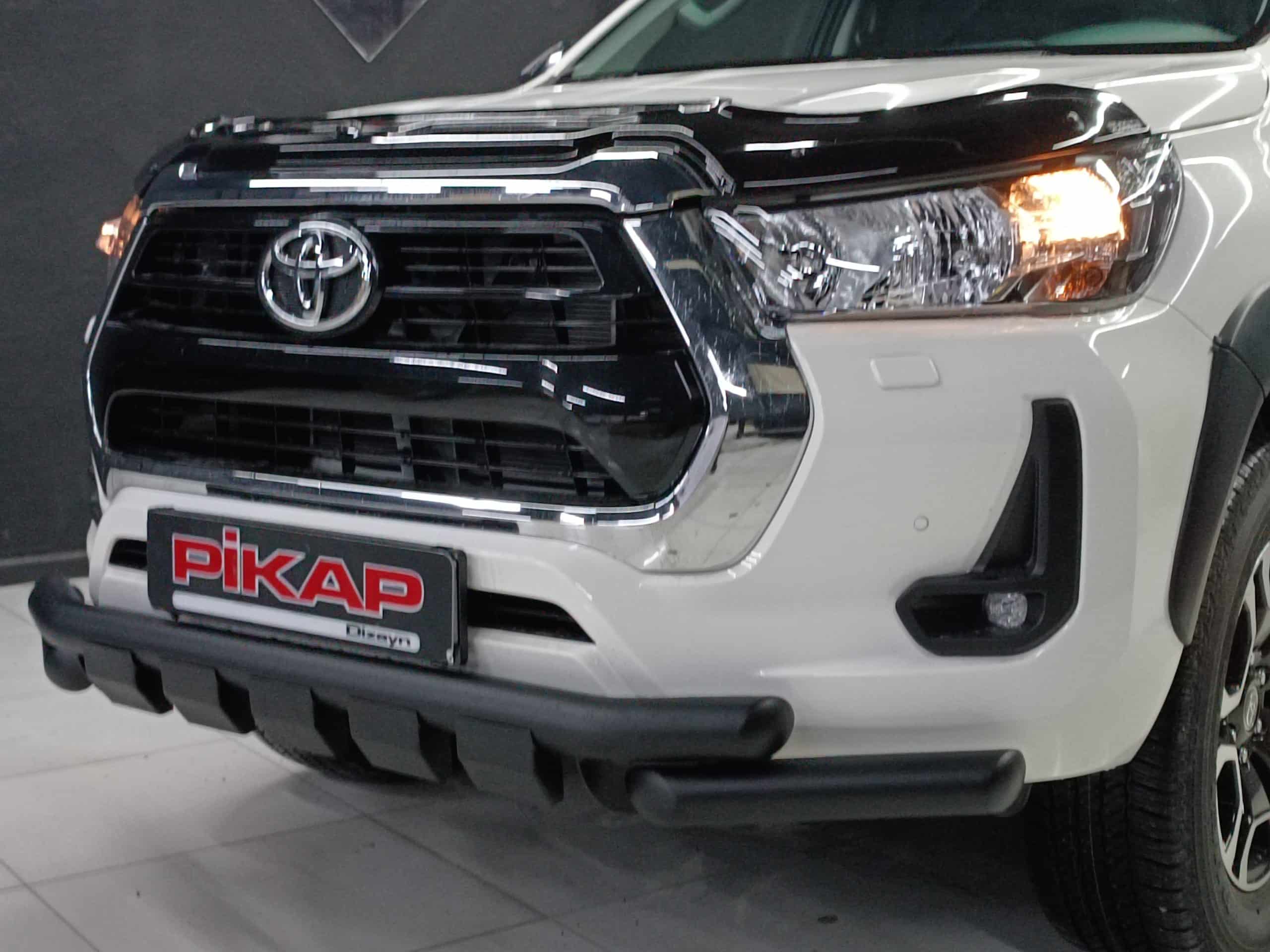 Toyota Hilux Siyah Tiger Ön Koruma - Görsel 2
