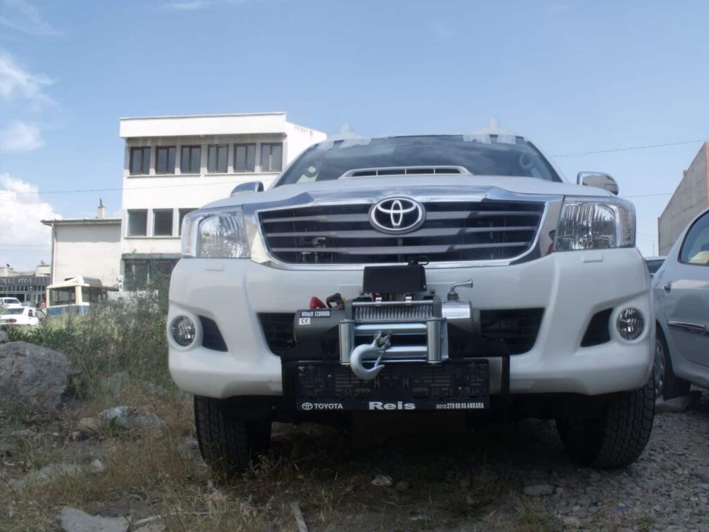 Toyota Hilux Vinç