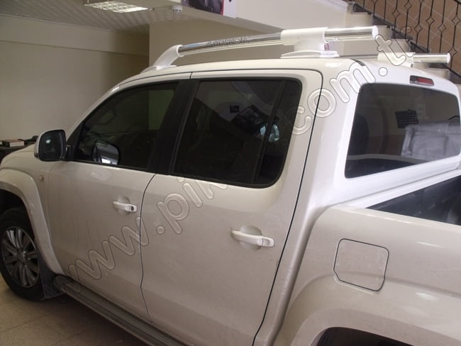 VW Amarok Beyaz Tavan Portbagajı