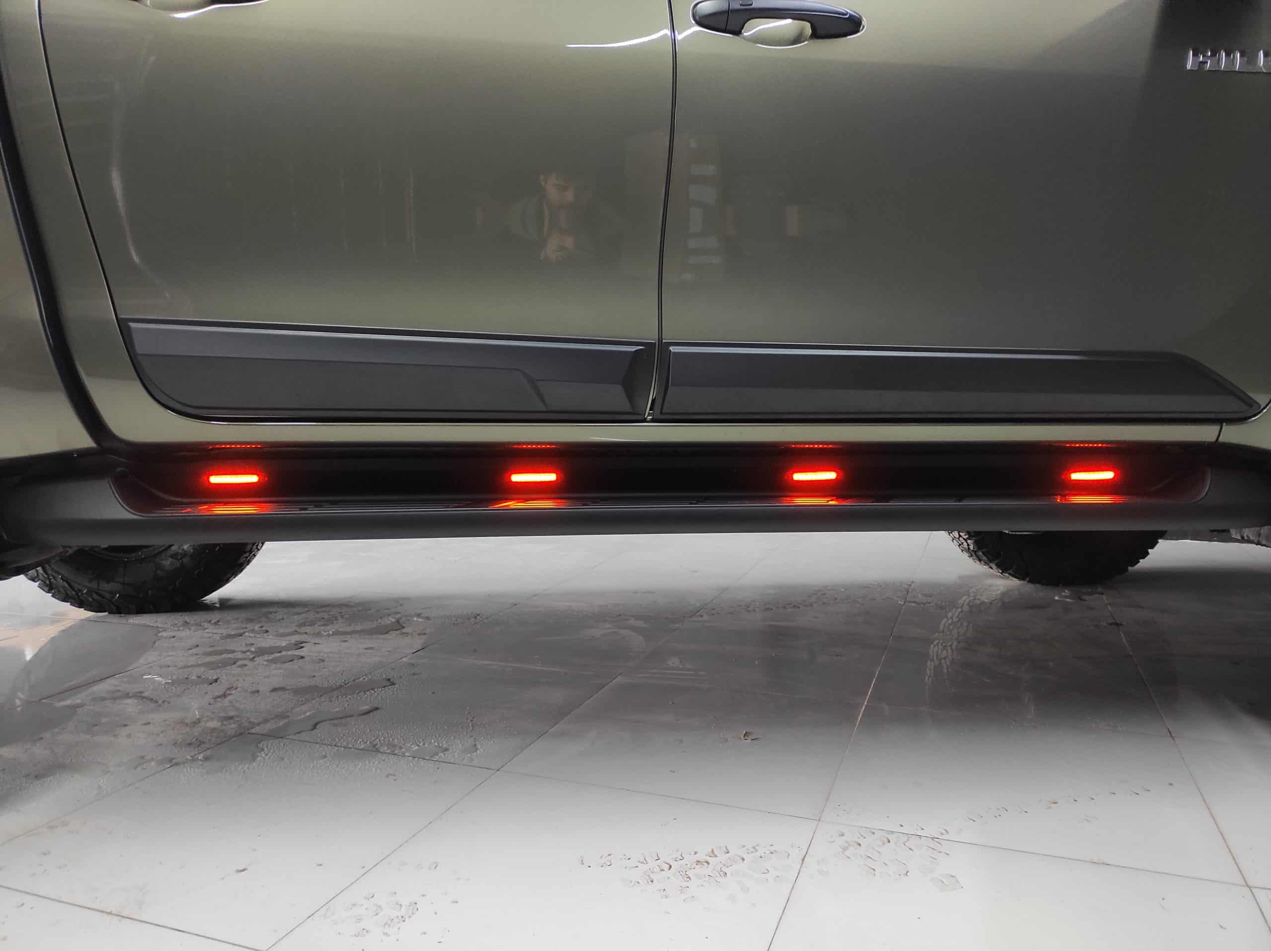 Toyota Hilux İnce Kapı Yan Kaplama - Görsel 4