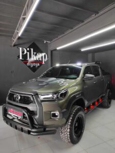 Toyota Hilux İnce Kapı Yan Kaplama - 1