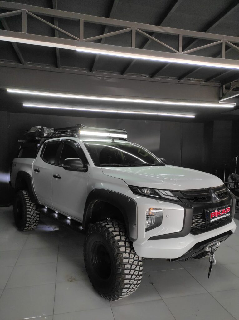 Mitsubishi L200 Uzun Led Aydınlatma