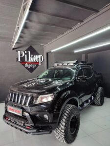 Nissan Navara Dörtlü Kare Lamba - 1