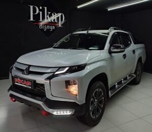 Mitsubishi L200 Tavan Çıtası Siyah - 1