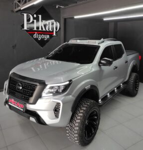 Nissan Navara Facelift Dönüşüm Kiti - 1