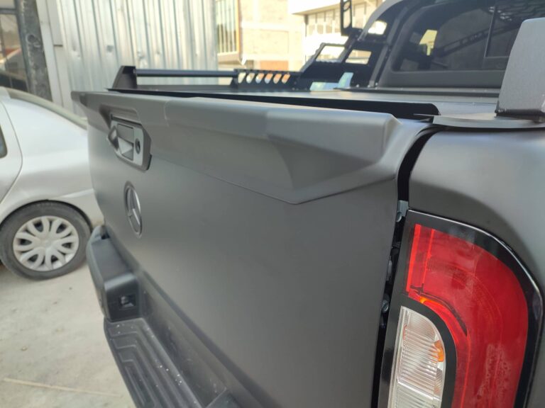 Mercedes X-Class Spoiler