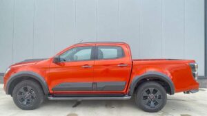Isuzu D-Max Yeni Kapı Yan Kaplama - 6