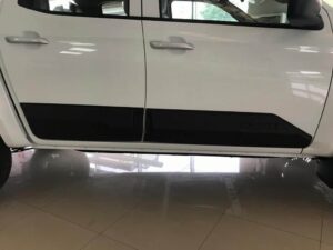 Isuzu D-Max Yeni Kapı Yan Kaplama - 1