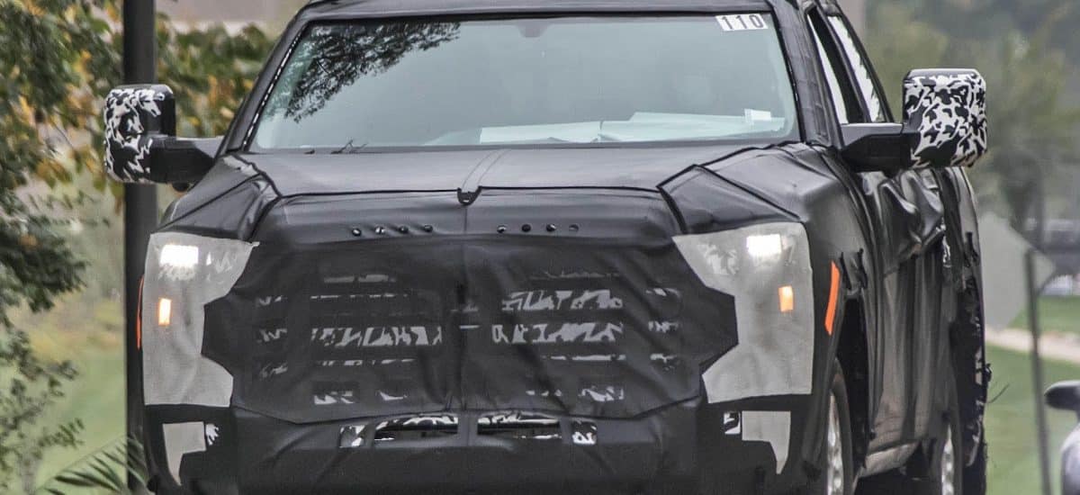 Yeni Toyota Pikap Casus Kameralara Yakalandı!