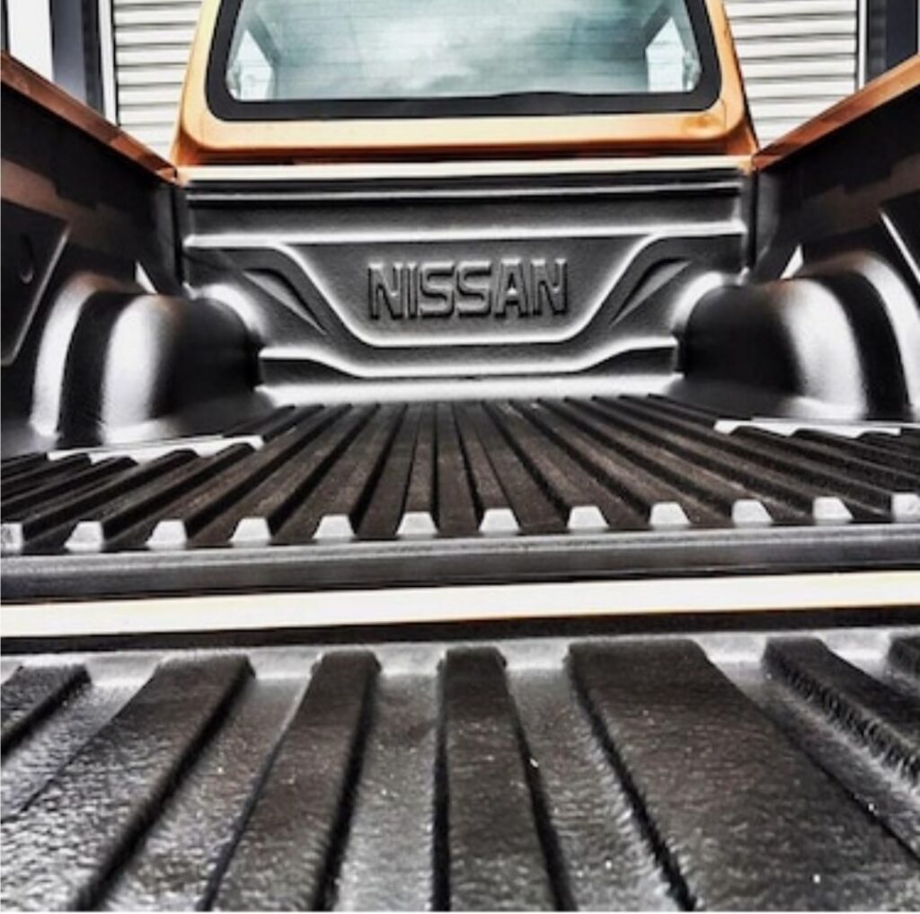 Nissan Navara Kasa Havuzu İçe Geçme