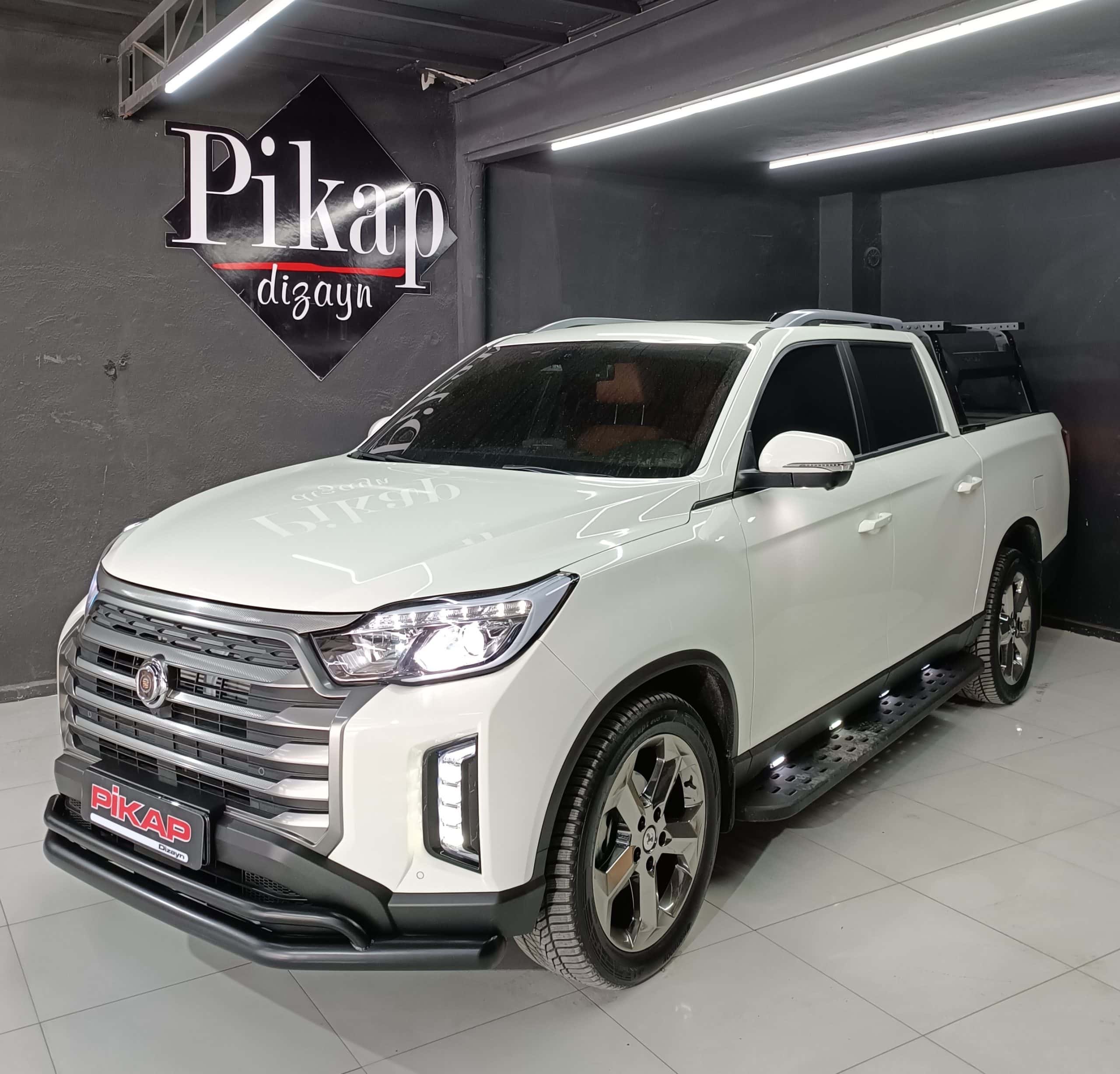 Ssangyong Musso Grand Yazılı Led'li Basamak