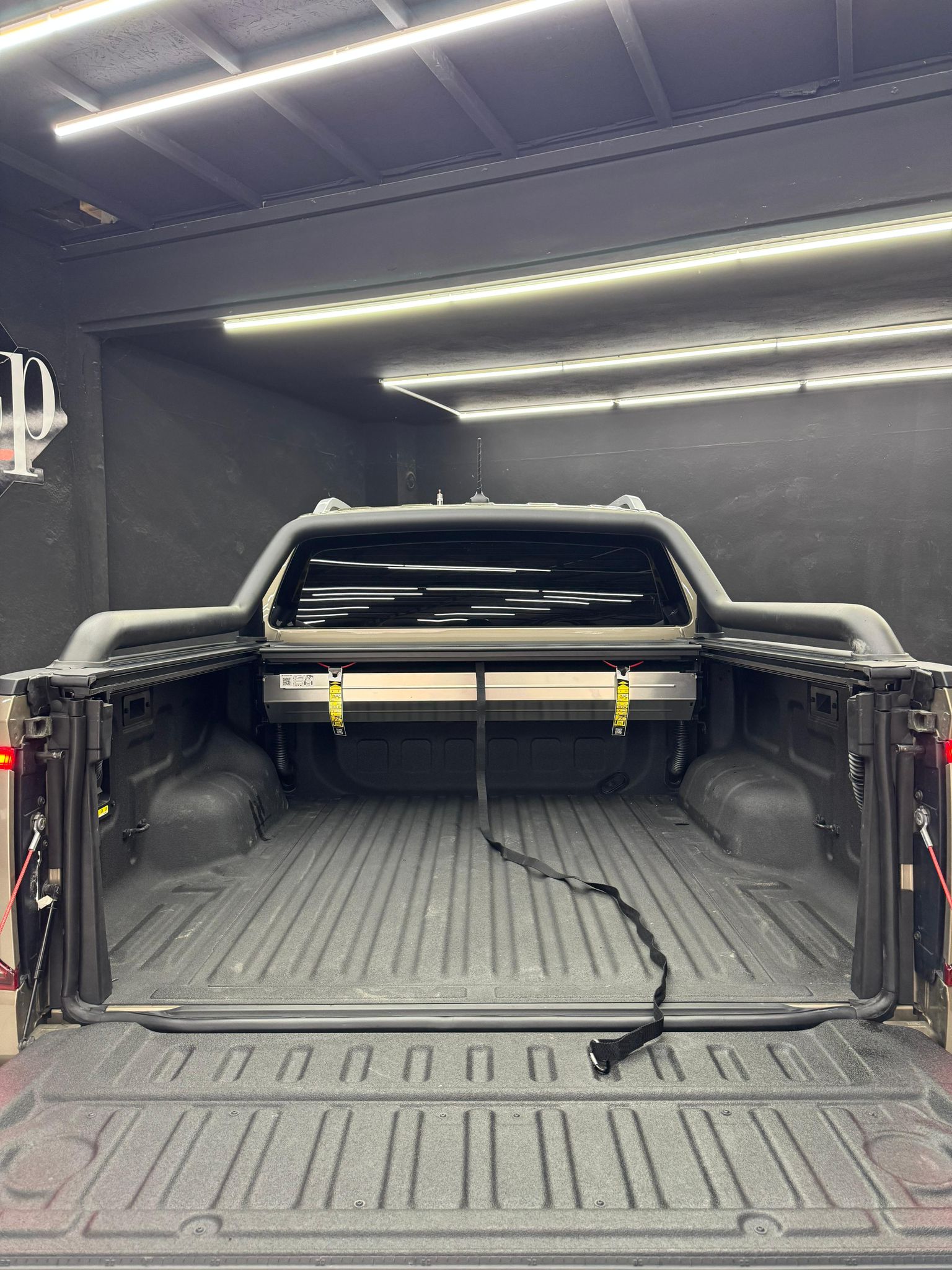 VW Yeni Amarok Mountain Top Sürgü Kapak - Görsel 6