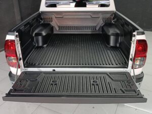 Toyota Hilux Kenarlıksız Kasa Havuzu - 4