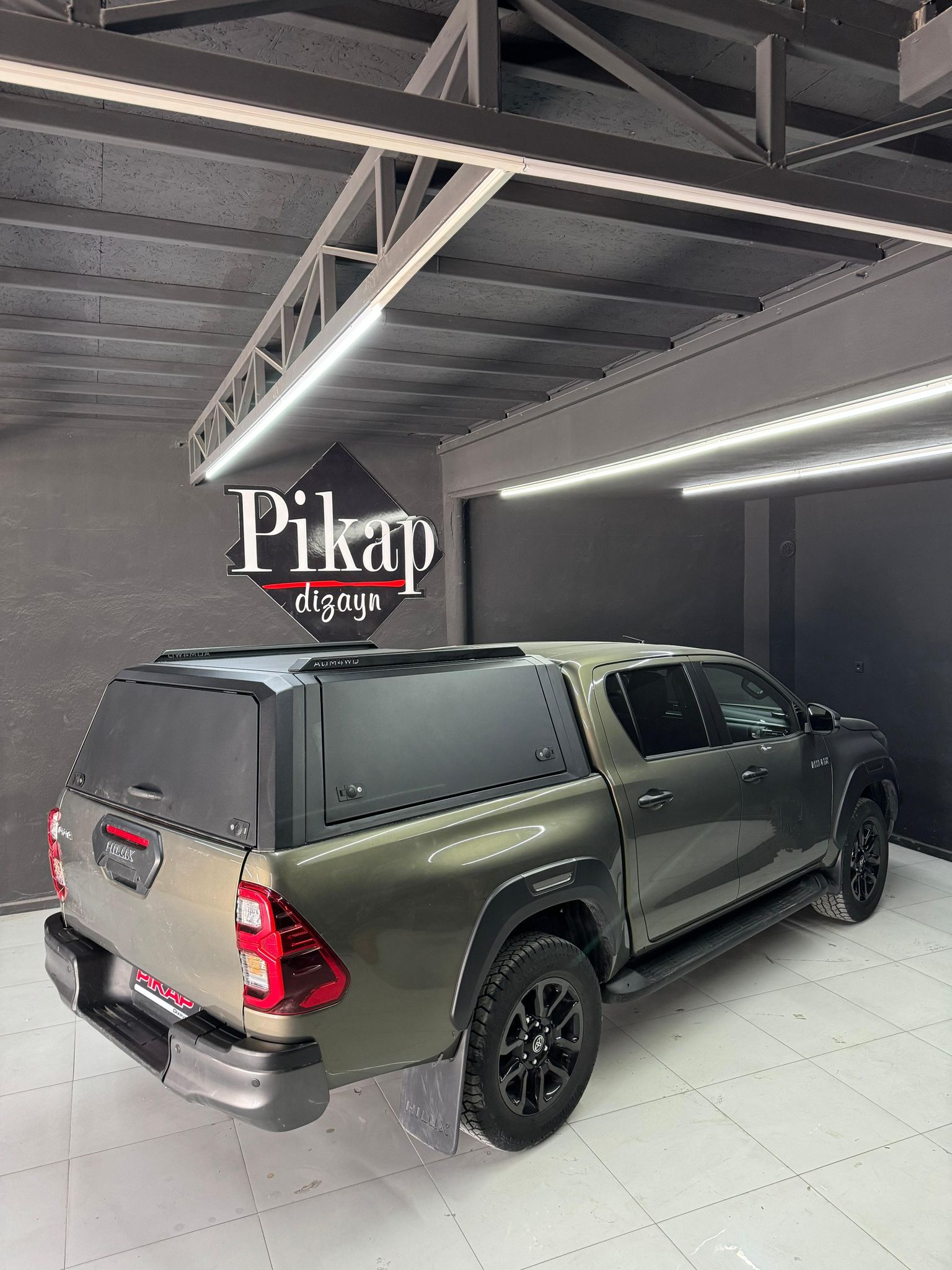 Toyota Hilux Metal Kabin